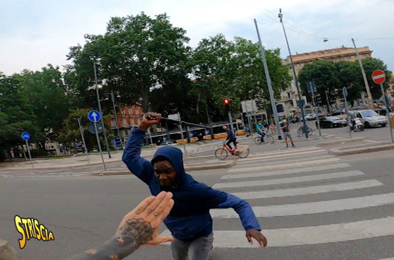 Striscia la notizia aggressione Vittorio Brumotti