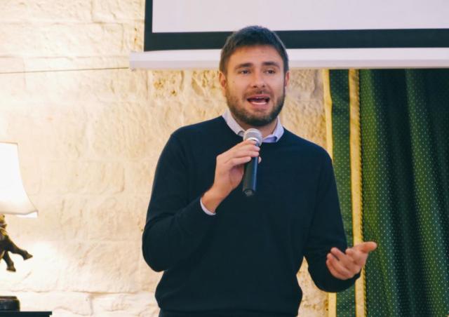 Il ritorno di Alessandro Di Battista: «Disinneschiamo Renzi una volta per tutte» article-post