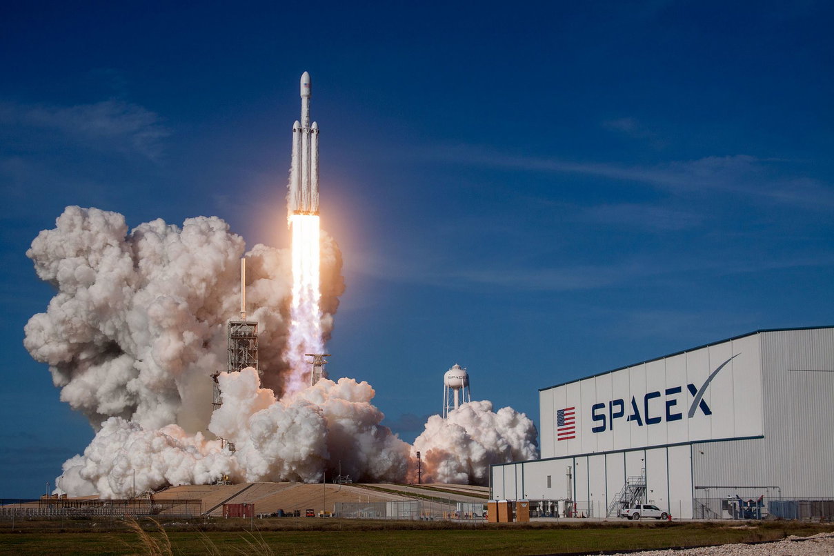 SpaceX, come vedere stasera in diretta il lancio del Falcon 9 article-post