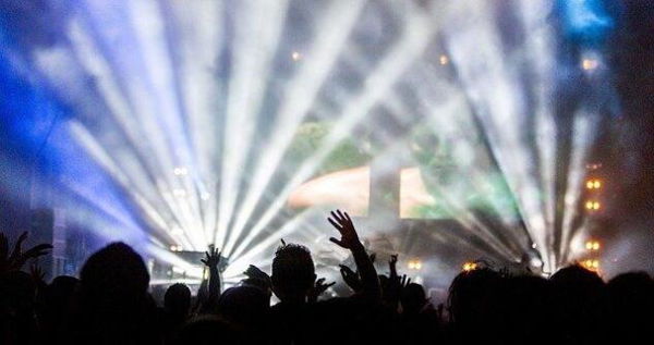 La vera storia dei Covid Party negli Stati Uniti