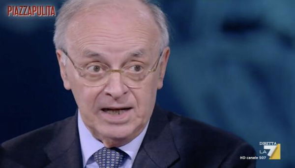 Travaglio difende Davigo: «Frase su argenteria vecchia, c’è una responsabilità politico-morale»