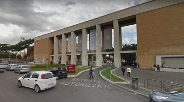 La maggior parte delle Università ha deciso di proseguire con gli esami a distanza