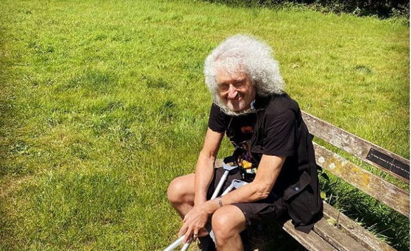 La confessione social di Brian May: “Ho rischiato di morire, attenti al vostro cuore”