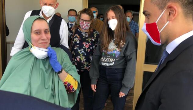Dall’abito islamico a «è incinta»: tutte le bufale su Silvia Romano article-post