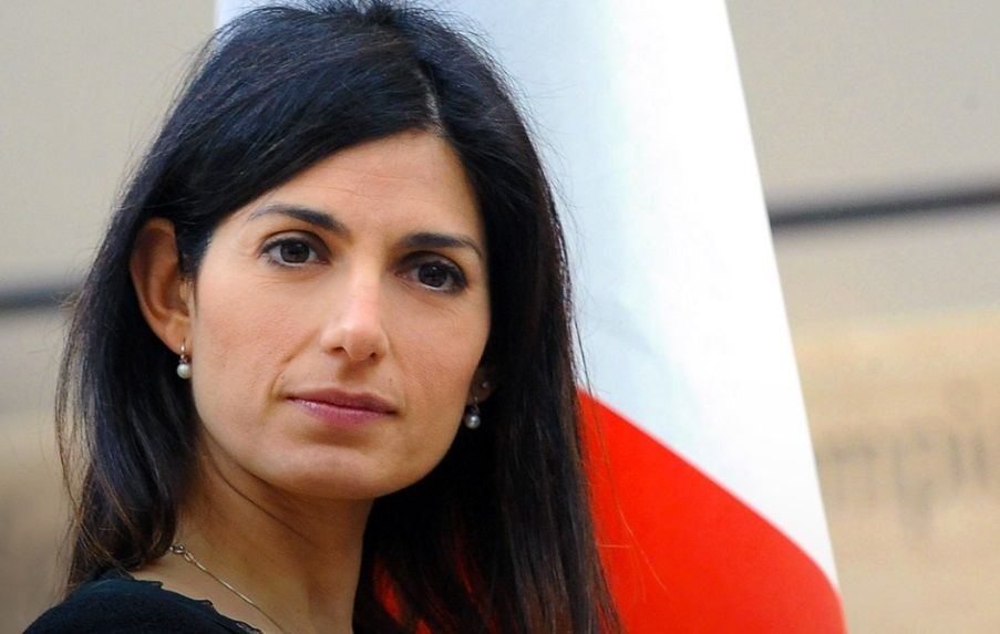 Virginia Raggi si ricandida ufficialmente a sindaco di Roma article-post