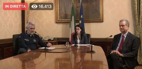 Azzolina dice che le scuole chiuse hanno salvato vite umane e detta le regole della maturità 2020