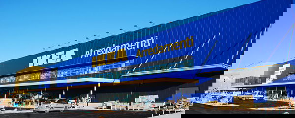 Ikea nega l’ingresso a un bambino disabile perché senza mascherina