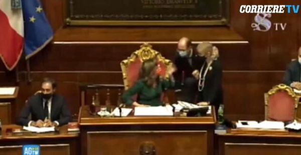 Il Fatto dice che la “bestemmia” della Casellati è stata censurata dal resoconto stenografico