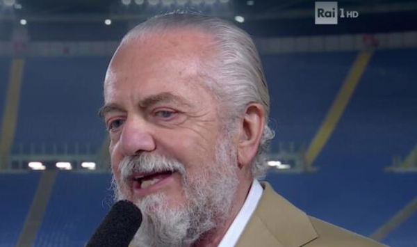 «De Laurentiis avrebbe giustificato i sintomi con una indigestione di ostriche»