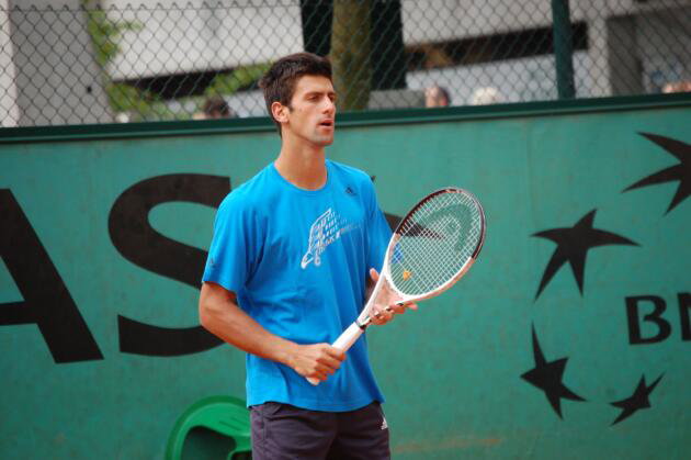 Djokovic afferma di essere positivo al coronavirus article-post