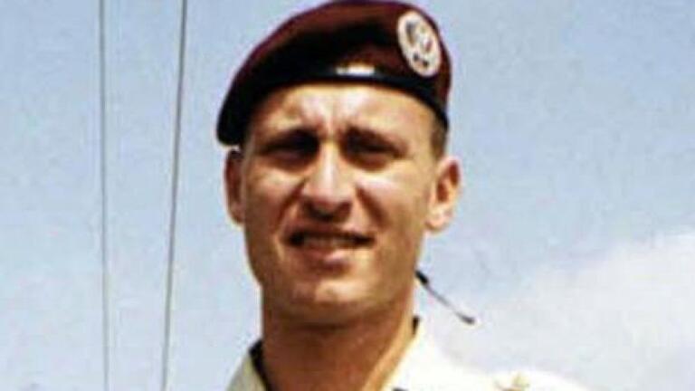 A 21 anni dalla sua morte, ci sono 5 indagati per l’omicidio di Emanuele Scieri