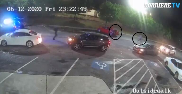 Il nuovo filmato che mostra l’uccisione di Rayshard Brooks ad Atlanta | VIDEO