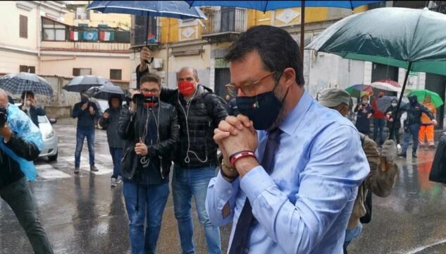 Salvini contestato