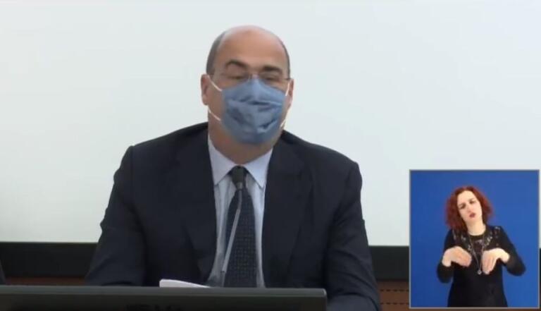 Zingaretti chiede che i seggi elettorali non siano allestiti nelle scuole