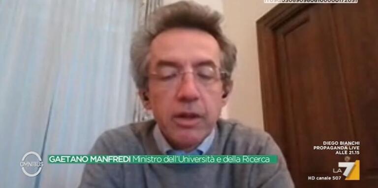 Il ministro dell’Università Manfredi: «A settembre riprendono le lezioni in aula, ma non per tutti»