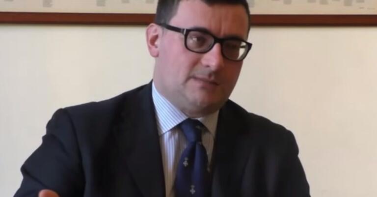 L’esponente di estrema destra condannato a due anni per apologia al fascismo: «Un goccino di olio di ricino è digestivo»