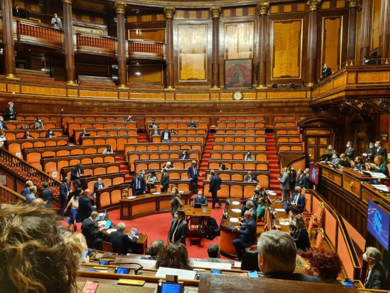 E anche oggi l’opposizione che voleva i confronti in aula non si è presentata in aula