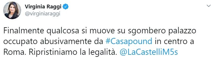 Raggi e Castelli: «Ordinato lo sgombero a Casapound, ripristiniamo la legalità»