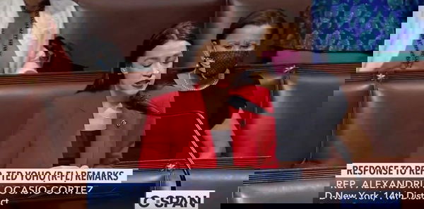 Il deputato che ha offeso Ocasio-Cortez si è dimesso dal board dell’associazione cristiana di cui faceva parte