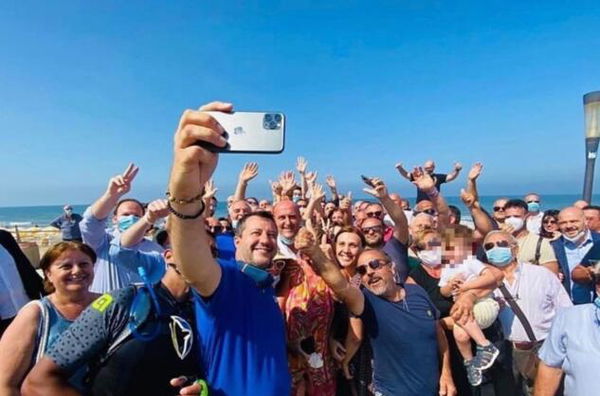 Salvini dice che Zaia fa bene a essere rigoroso contro chi non rispetta le norme anti-contagio