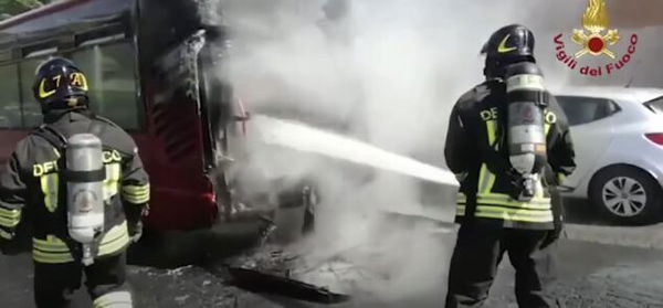 Il paradosso Atac: i mezzi pubblici funzionano poco e male, ma il bilancio è positivo