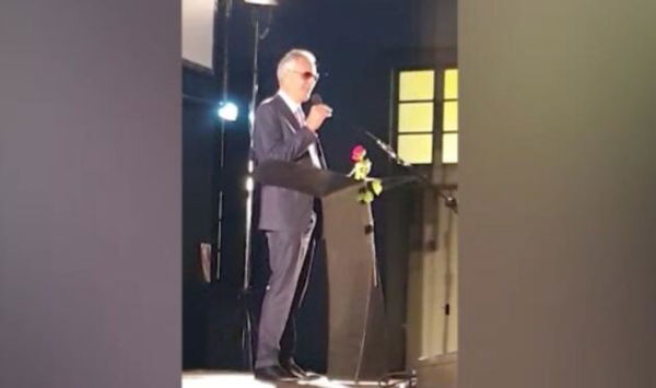 Bocelli torna sul Covid: «Napoli ha fatto il diavolo a quattro dopo la coppa Italia e non è successo niente»