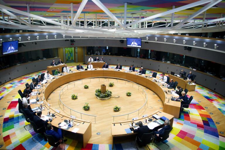 Consiglio europeo: approvato l’accordo storico da 750 miliardi