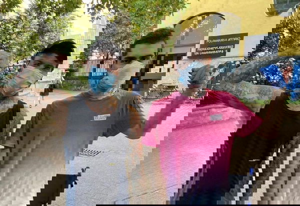 Fedez e la frecciata a Bocelli: «Fare silenzio non fa male». E racconta dell’amico 18enne 