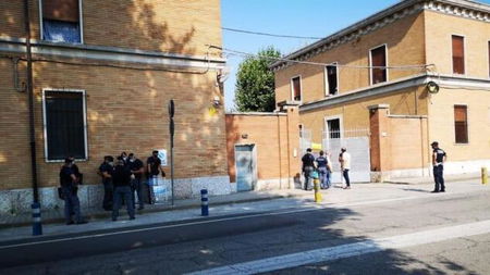 I nuovi sbarchi a Lampedusa non c’entrano niente con il focolaio di Treviso article-post