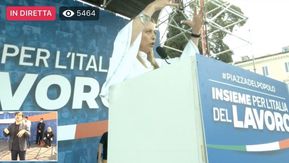 Giorgia Meloni e l'attacco a Lucia Azzolina dal palco di ...