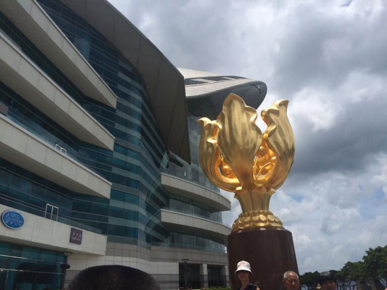 Su Hong Kong i sovranisti sono difensori della libertà a giorni alterni, ma non sanno quanto sia controproducente