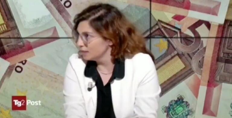 Laura Castelli ha davvero detto che, vista la mancanza di clienti, i ristoratori devono cambiare mestiere?