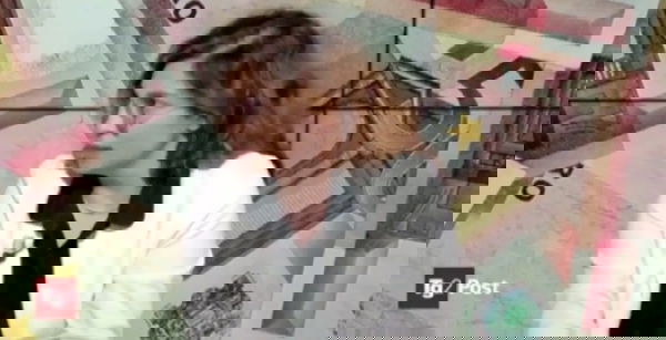 Laura Castelli ha davvero detto che, vista la mancanza di clienti, i ristoratori devono cambiare mestiere?