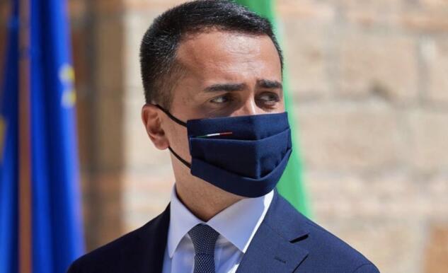 Il piano di Luigi Di Maio per bloccare gli sbarchi: «La Tunisia metta fuori uso i barchini fantasma» article-post