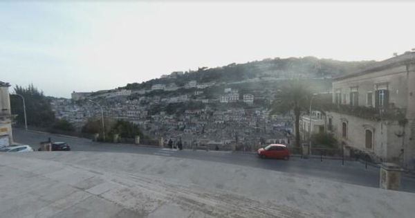 Come il caso di una escort a Modica rischia di creare un focolaio incontrollabile (non solo in Sicilia)