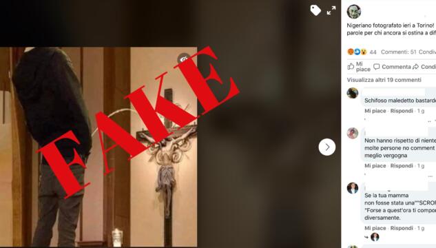 Nigeriano urina su crocifisso