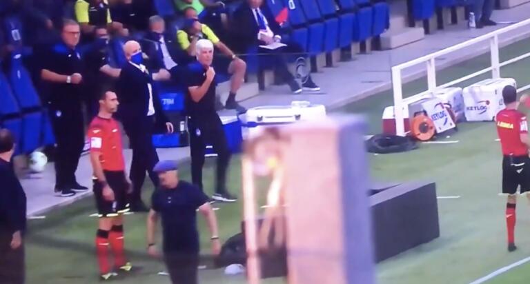 Il pessimo spettacolo offerto da Mihajlovic e Gasperini | VIDEO