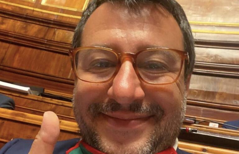 Salvini: «Stasera dovrò dire ai miei figli che non sono un assassino»