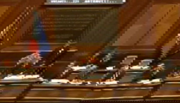 Calderoli dice che Salvini è stato pugnalato alle spalle come Falcone e Borsellino