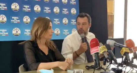 Salvini dice che «la Lega è cultura» article-post