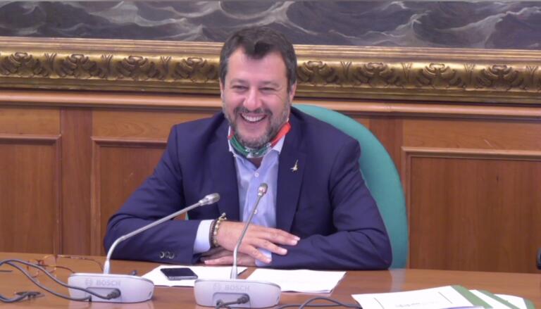 Salvini su Open Arms: «Nel caso, anche Conte mi accompagnerà a Catania e Palermo: prenderemo una granita»