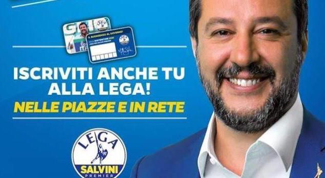 Lo strano caso di Salvini che regala le tessere di partito agli ex militanti della Lega Nord
