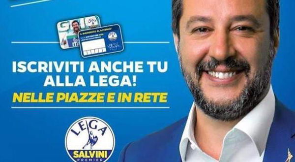 Lo strano caso di Salvini che regala le tessere di partito agli ex militanti della Lega Nord