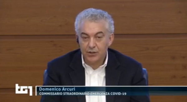 Arcuri raddoppia i tamponi, ma in due mesi, quando potrebbe essere tardi