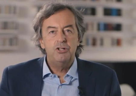 Il virologo Burioni: «La lattoferrina non previene né cura il Covid-19» article-post