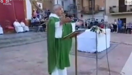 Il parroco che definisce il ddl Zan «una legge che se esprimi un parere contrario ai gruppi omosessualisti puoi andare in galera» article-post