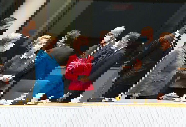 Conte passa al contrattacco e mette sul tavolo il dumping fiscale dell’Olanda