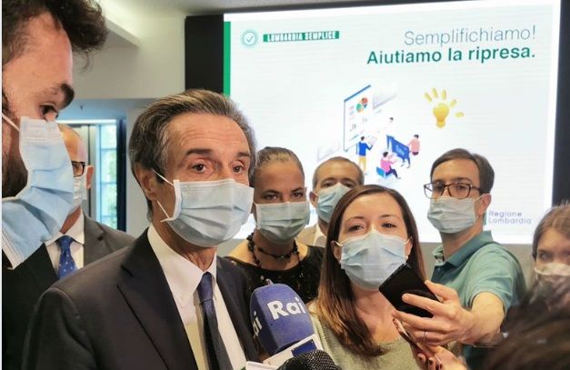 Caso camici, 513 mila euro restituiti solo dopo le domande dei giornalisti: indagato il cognato di Fontana