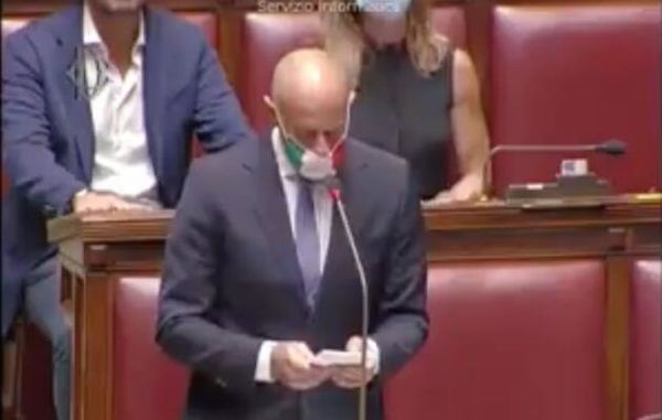 La citazione di Julius Evola da parte di un deputato di FdI alla Camera