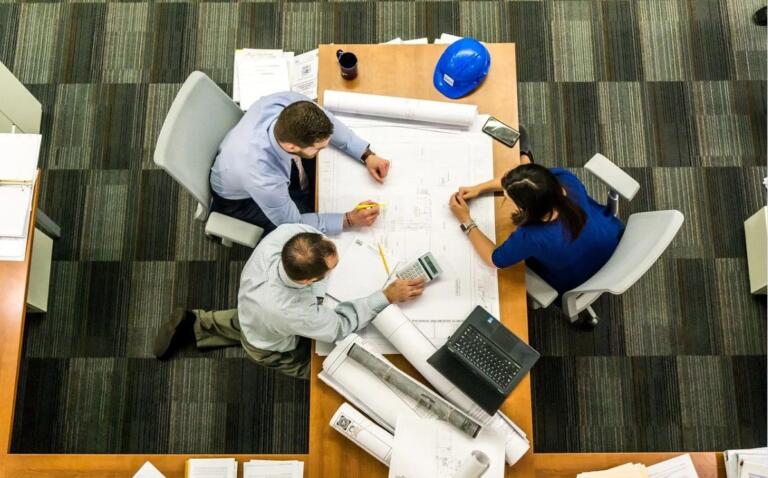 Dall’inizio della pandemia mezzo milione di persone hanno perso il lavoro